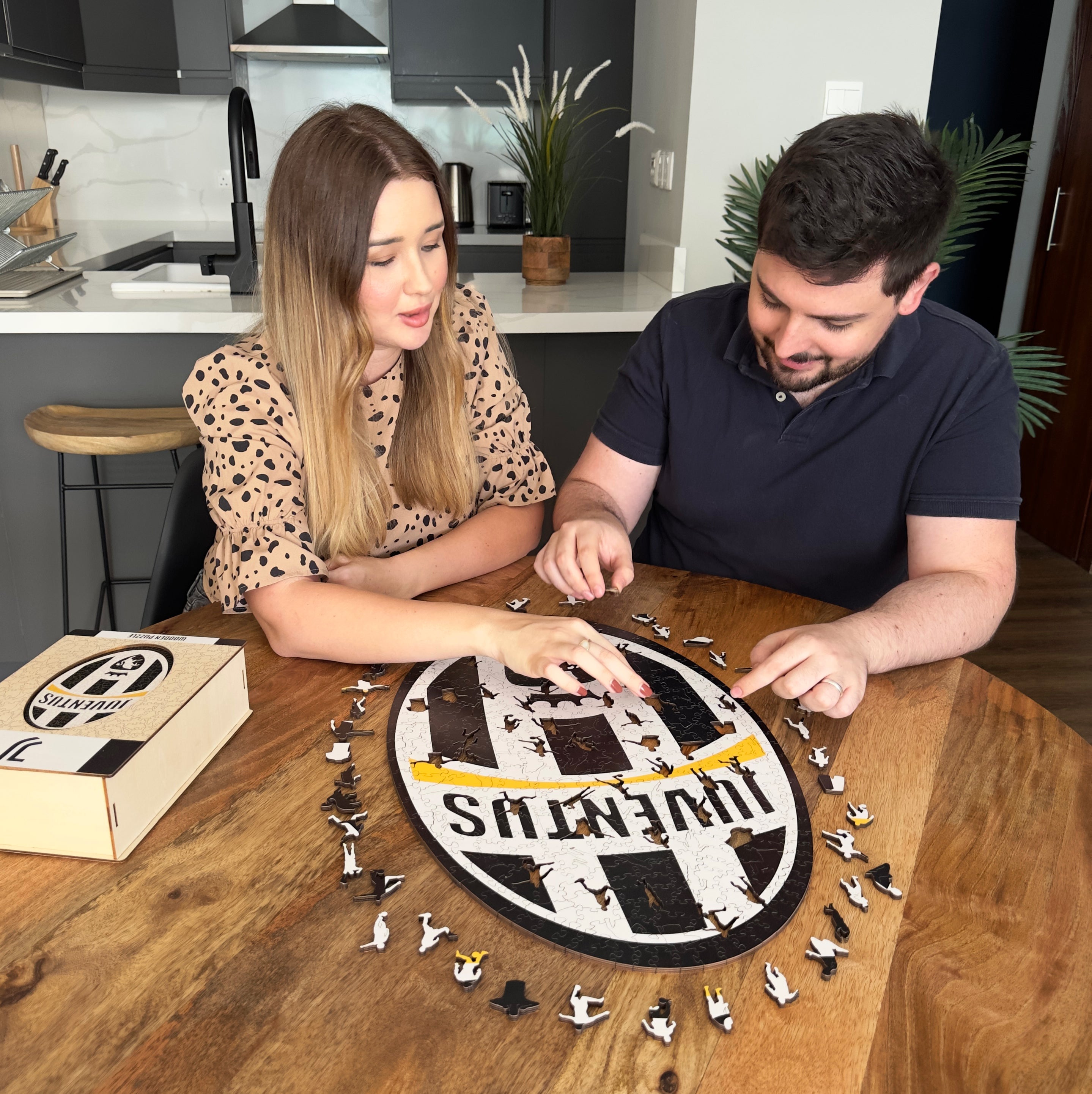 Retro Logo Juventus FC® - Puzzle en Bois